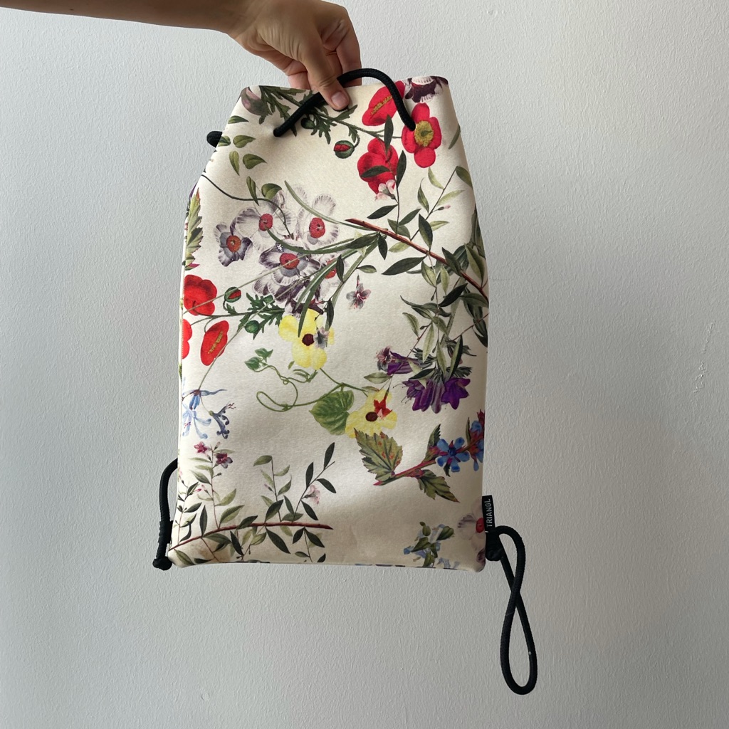 Neoprene Triangl Bag